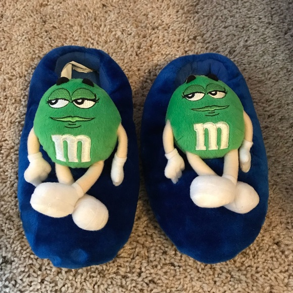 m&m slippers